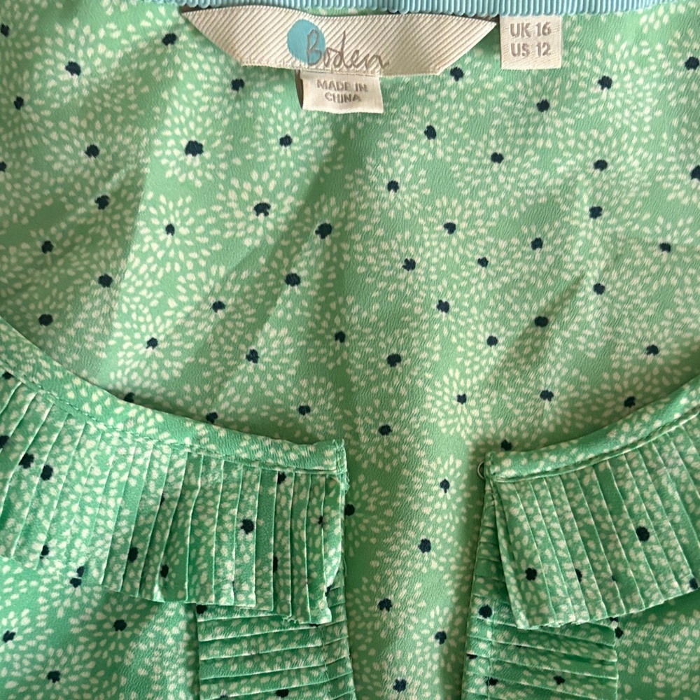 3 Boden Blue and White Floral and Green and White size 16 Blouses - Picture 9 of 16